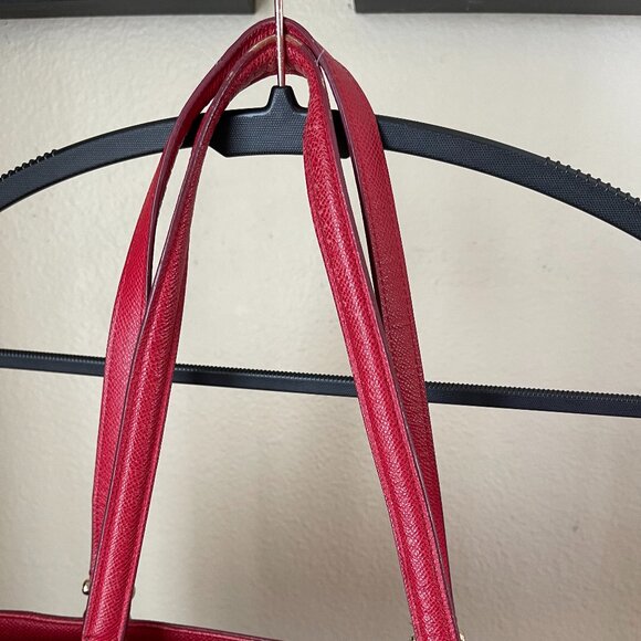 Authentic Coach Red Leather Bag Everyday Chic with Gold Hardware - Picture 3 of 12